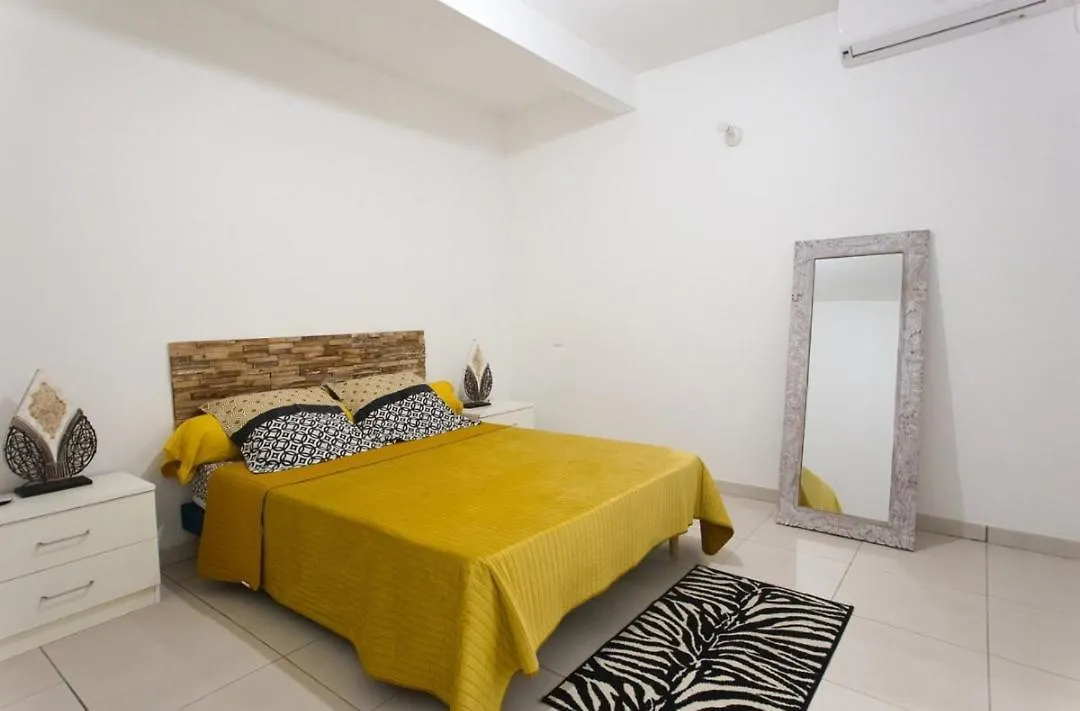 לה פראנסז Magnifique Bas De Villa Emeraude דירה לה פראנסז